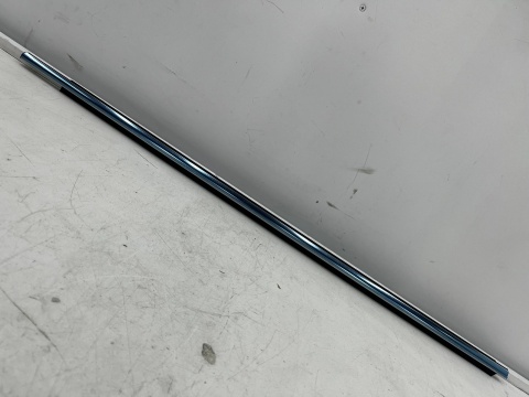 Listwa Toyota Auris 2 II E18 12-18r. NOWA lewa przednia listwa zgarniająca