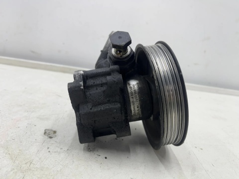 Pompa wspomagania Audi A8 D3 02-10r. 3.0 TDI pompa hydrauliczna 4e0145156b