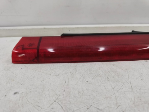 Lampa Alfa Romeo 159 Kombi 05-11r. trzecie dodatkowe światło stop w tylnej szybie 156053453