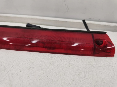 Lampa Alfa Romeo 159 Kombi 05-11r. trzecie dodatkowe światło stop w tylnej szybie 156053453