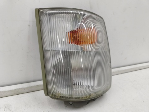 Kierunkowskaz Toyota Dyna U300 05r.- PRAWY kierunkowskaz kierunek migacz lampa reflektor ORYGINALNY