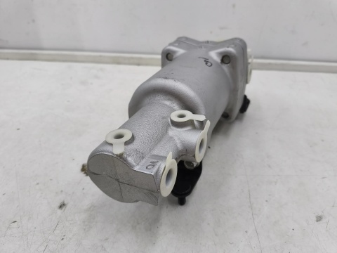 Kompresor zawieszenia Toyota Land Cruiser J200 12-15r. NOWY rozdzielacz pompa zawieszenia pneumatycznego oryginał 49081-60010