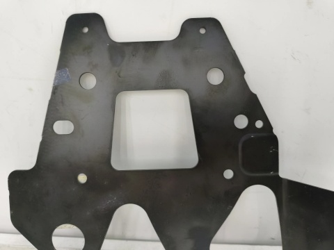 Poszycie Ford C-Max Mk1 C-Max MK2 03-19r. NOWY pas tylny bagażnika PRAWE dolne poszycie zewnętrzne mocowanie belki