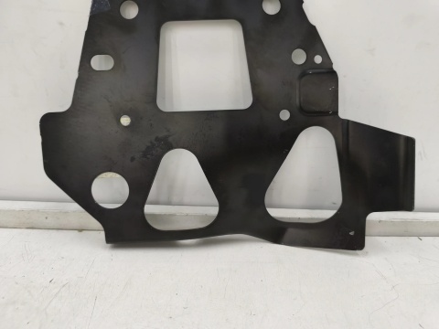 Poszycie Ford C-Max Mk1 C-Max MK2 03-19r. NOWY pas tylny bagażnika PRAWE dolne poszycie zewnętrzne mocowanie belki