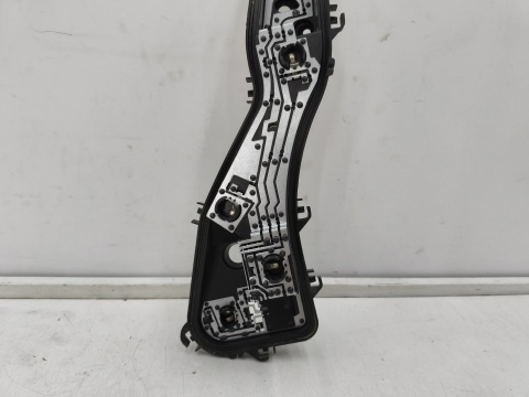 Wkład lampy Dacia Jogger 21r.- listwa oprawa żarówek lewy tył 606681103