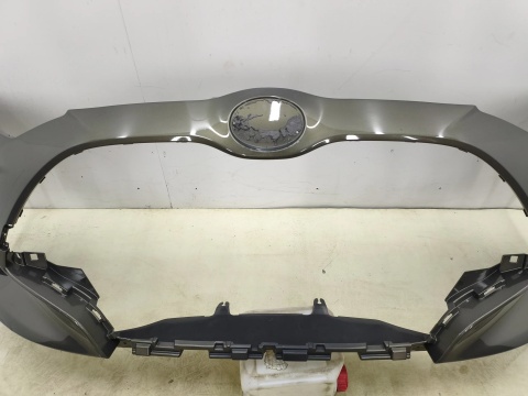 Zderzak przedni Toyota Yaris XP21 4 IV 20r.- przód 52119-K0060