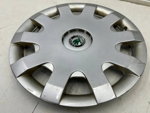 Kołpak Skoda Octavia 1 I 96-10r. 15 cali r15 oryginalny 1u0601147d