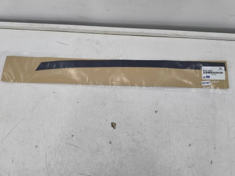 Folia ochronna Hyundai Kona I 17-23r. NOWA górna prawa tylna naklejka ramki szyby drzwi CZARNY MAT prawy tył 86392-j9000