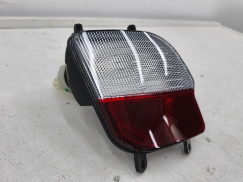 Lampa Citroen C4X 22-25r. prawa tylna lampa cofania w zderzak tylny oryginalna prawy tył 9846029780