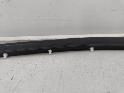 Uszczelka Mini One Cooper F55 F65 NOWA OE lewa prawa przednie DOLNA guma drzwi uszczelnienie krawędzi drzwi 7322508