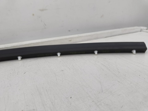 Uszczelka Mini One Cooper F55 F65 NOWA OE lewa prawa przednie DOLNA guma drzwi uszczelnienie krawędzi drzwi 7322508