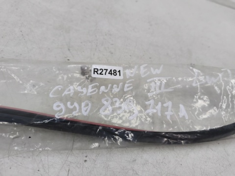 Uszczelka Porsche Cayenne III 9y 17r.- NOWA OE lewa tylna guma drzwi uszczelnienie krawędzi szczeliny drzwi 9y0839717a