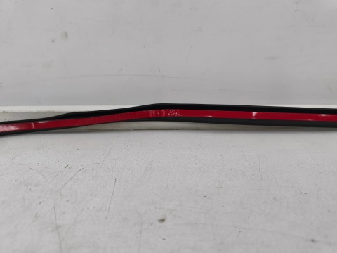 Uszczelka Porsche Cayenne III 9y 17r.- NOWA OE prawa tylna guma drzwi uszczelnienie krawędzi szczeliny drzwi 9y0839718a