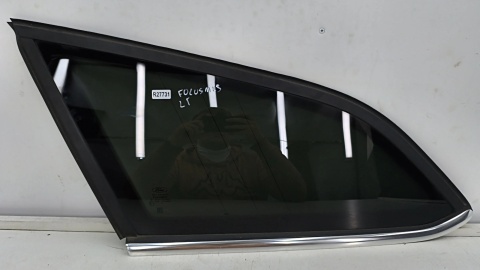 Szyba boczna Ford Focus Mk3 10-19r. kombi lewy tylny trójkąt karoseryjna przyciemniana bm51-a297b01-f