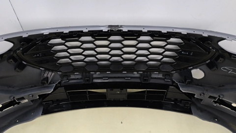 Zderzak przedni Ford Kuga ST-Line Mk3 III 19-24r. przód 6XPDC LV4B-17F003-S Przedlift