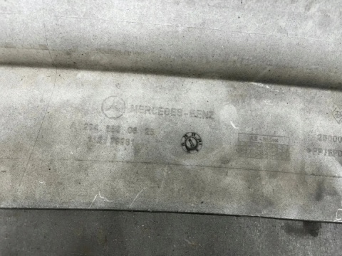 Zderzak tylny Mercedes C Klasa w204 07-11r. przedlift tył sedan A2048850625