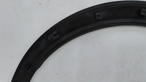 Listwa Peugeot 2008 II 19r.- LEWY przedni rant nadkola błotnika nakładka struktura lewy przód 9825736480