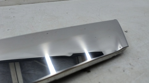 Listwa Peugeot 5008 II 17-24r. lewa tylna listewka szyby karoseryjna osłona słupka bagażnika CHROM 9827008977