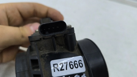 Przepływomierz Ford Focus Mk3 Kuga Mk2 C-Max 2 II 10-19r. 1.5 2.0 TDCI czujnik masowy powietrza em5a-12b579-aa