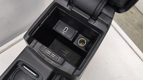 Tunel środkowy Ford Focus Mk3 10-19r. uchwyt na kubki usb zapalniczka podłokietnik EU f1eba045a06em
