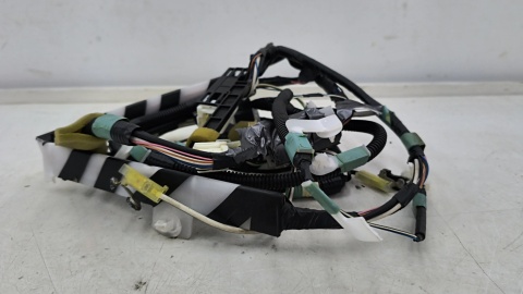 Wiązka klapy bagażnika Toyota Prius 2 II XW20 03-09r. instalacja przewodów klapy bagażnika 82185-47090a