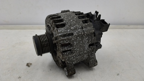Alternator Ford Volvo Mazda 1.5 1.6 2.0 Diesel av6n-10300-ge