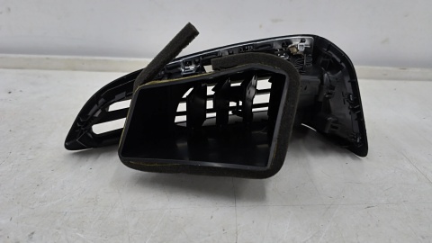 Kratka nawiewu Ford Focus Mk3 10-19r. prawa boczna pasażera nadmuchu deski f1eba018b08ce3ja6
