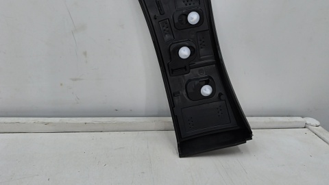 Listwa Volvo XC40 EX40 Volvo C40 22r.- NOWY prawy przedni rant nadkola błotnika nakładka strukturalna prawy przód 32409189