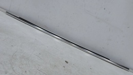 Listwa Volvo XC90 II 14r.- prawa przednia uszczelka drzwi zgarniająca zewnętrzna 31845555