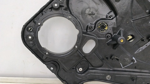 Podnośnik szyb VW Golf 6 VI HB 08-12r. prawa tylna obudowa panel stelaż linki podnoszenia bez silniczka 5k4839730j