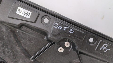 Podnośnik szyb VW Golf 6 VI HB 08-12r. prawa tylna obudowa panel stelaż linki podnoszenia bez silniczka 5k4839730j