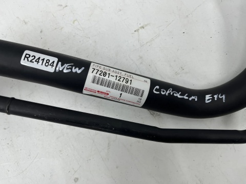 Rura wlewu paliwa Toyota Corolla X E14 E15 06-13r. BENZYNA NOWY przewód zbiornika paliwa 77201-12791