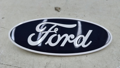 Znaczek Ford 190x71mm. przedni znaczek atrapy zderzaka emblemat logo biały przód ORYGNALNY