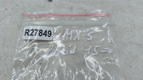 Znaczek Mazda MX-5 IV 15r.- przedni znaczek atrapy noska zderzaka emblemat przód ORYGNALNY n243-51741
