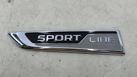 Znaczek Skoda Kodiaq I 16-24r. SPORT LINE napis na LEWY błotnik logo znaczek emblemat ORYGNALNY 565853041