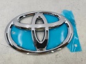 Znaczek Toyota iQ 08-15r. NOWY przedni znaczek atrapy zderzaka maski emblemat przód ORYGNALNY 90975-02075