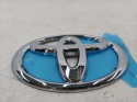 Znaczek Toyota iQ 08-15r. NOWY przedni znaczek atrapy zderzaka maski emblemat przód ORYGNALNY 90975-02075