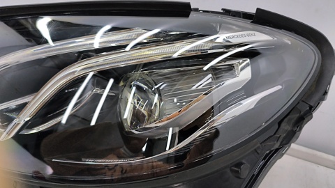Lampa reflektor Mercedes w213 E-klasa 16-20r. lewa przednia LED HIGH PERFOMANCE lewy przód a2139067706