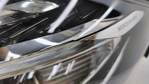 Lampa reflektor Mercedes w213 E-klasa 16-20r. lewa przednia LED HIGH PERFOMANCE lewy przód a2139067706