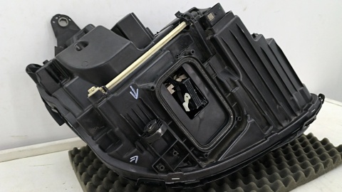 Lampa reflektor Mercedes w213 E-klasa 16-20r. lewa przednia LED HIGH PERFOMANCE lewy przód a2139067706