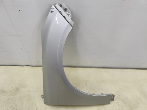 Błotnik Ford Focus Mk3 III 10-19r prawy przedni prawy przód BM51-A16C198-AC