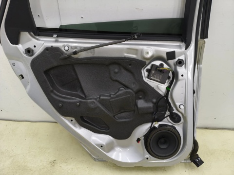 Drzwi Ford Focus Mk3 III 10-19r. Kombi lewe tylne lewy tył 0F
