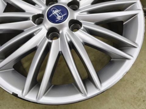 Felgi aluminiowe Ford Focus Mk3 C-Max Mk2 Connect 10-19r. r16 cali 7jx16 ET50 5x108 CH63 z czujnikami KOMPLET Borbet F1EJ-A1B