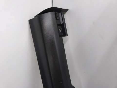 Nakładka progu Ford Focus Mk3 10-19r. lewa listwa progowa zewnętrzna bm51-a10155-a