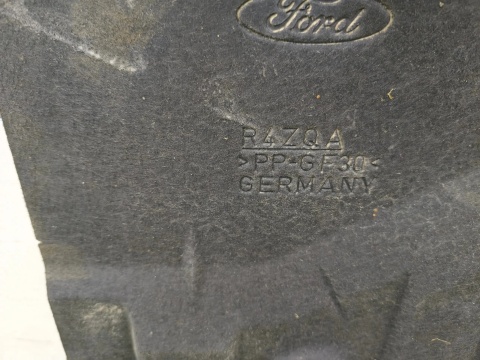 Osłona podwozia Ford Focus Mk3 10-19r. kombi prawa boczna osłona podwozia cv61-r11132-a