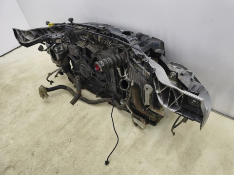 Pas przedni Ford Focus Mk3 10-19r. 1.5 TDCI Diesel kompletny z chłodnicą wody belka wzmocnienie osłona wentylatory