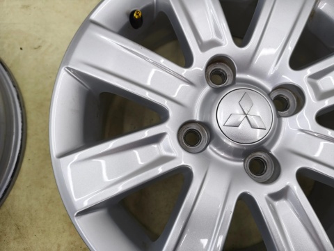 Felgi aluminiowe Mitsubishi Colt VI 6 Z30 04-12r. r15 cali 6jx15 ET46 4x114,3 CH67 felgi oryginalne KOMPLET 4250b671