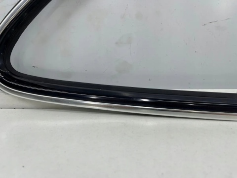 Listwa Mercedes CLK W208 C208 97-02r. prawa tylna nakładka ozdobna szyby