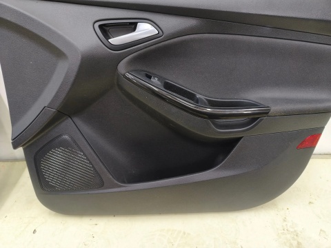Tapicerka Ford Focus Mk3 10-19r. boczki drzwi KOMPLET prawy lewy tył przód boczek bm51a27406 bm51a27407 bm51a23942 f1eba23943