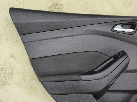 Tapicerka Ford Focus Mk3 10-19r. boczki drzwi KOMPLET prawy lewy tył przód boczek bm51a27406 bm51a27407 bm51a23942 f1eba23943
